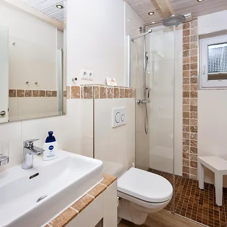 Luxuswellnesshaus Wellenreiter 펜션 *
